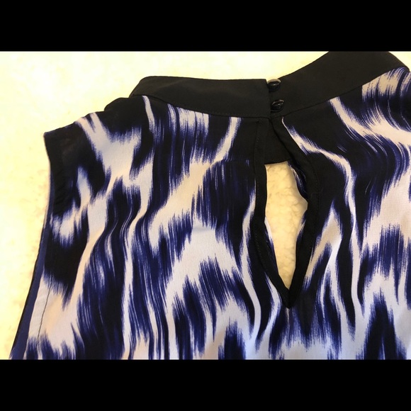Nicole by Nicole Miller sleeveless blouse! - Picture 4 of 8
